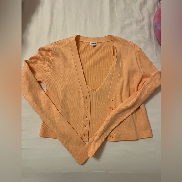 2 pieces set orange crop top and a matching cardigan - Picture 1 of 5